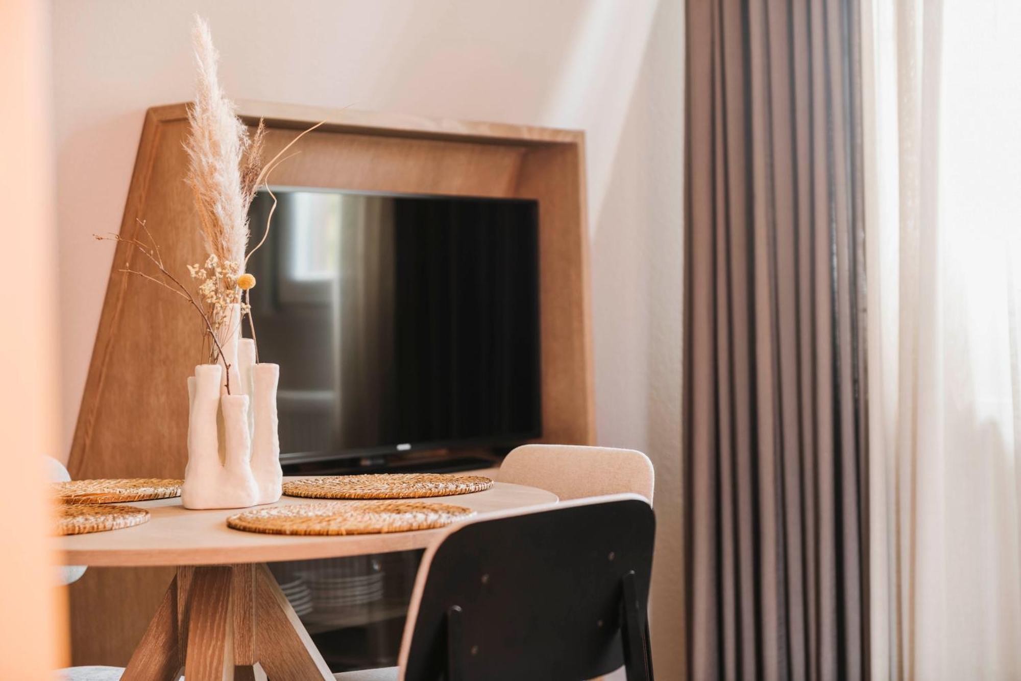 Appartementhotel Seeblick Гронау Стая снимка