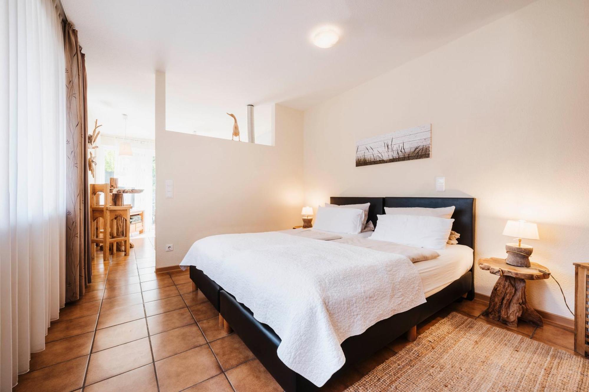 Appartementhotel Seeblick Гронау Стая снимка