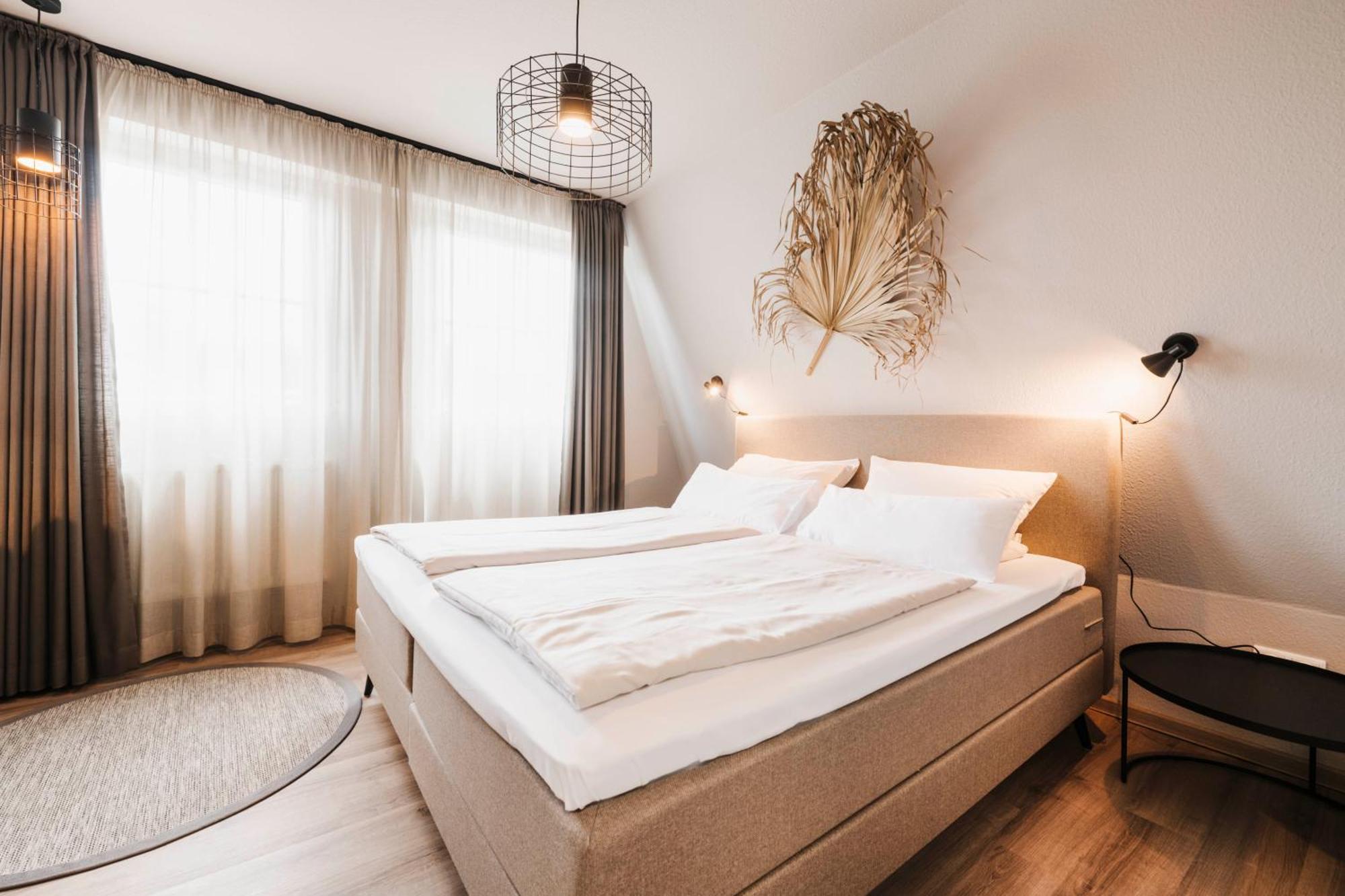 Appartementhotel Seeblick Гронау Стая снимка