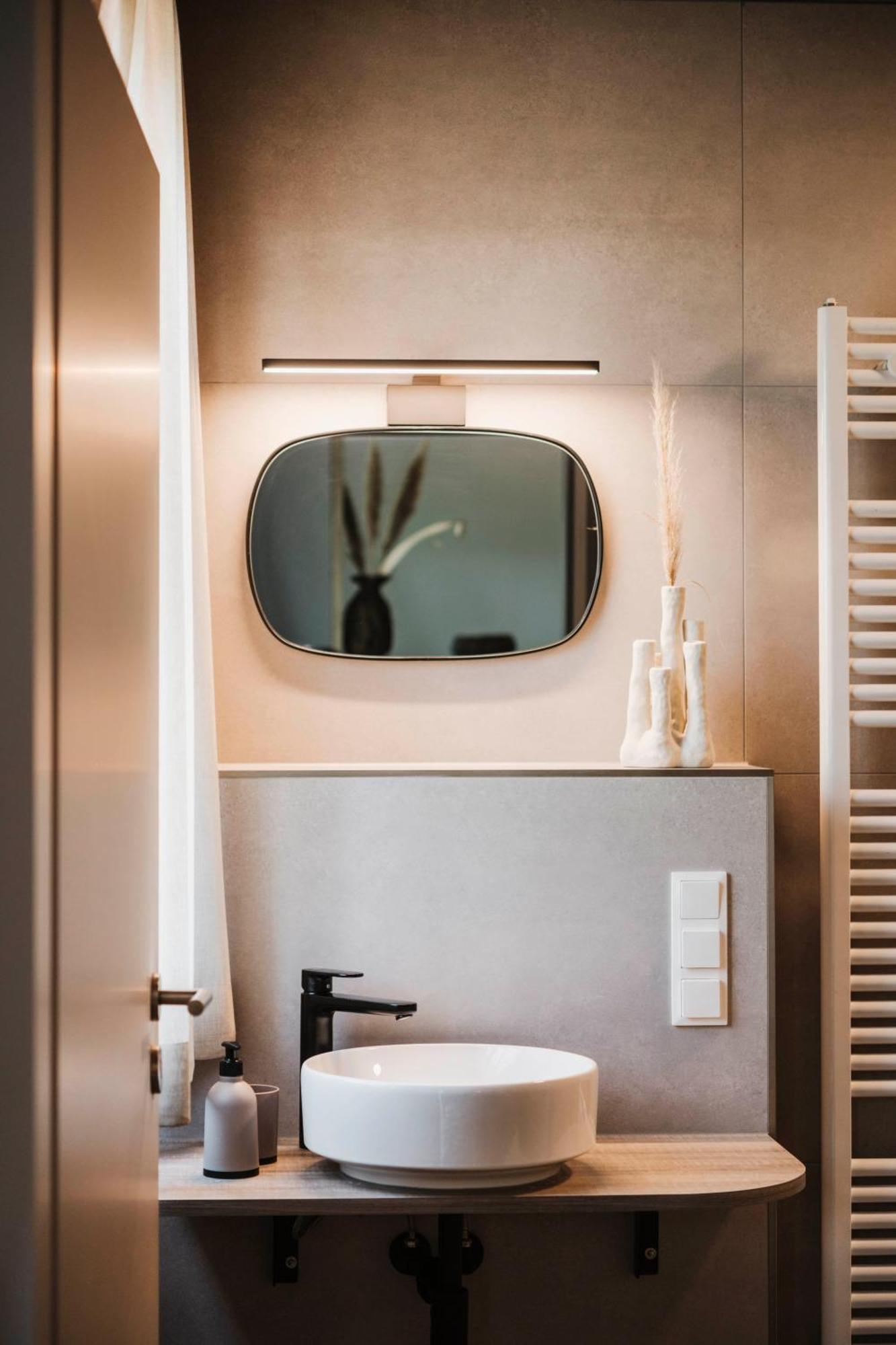 Appartementhotel Seeblick Гронау Стая снимка
